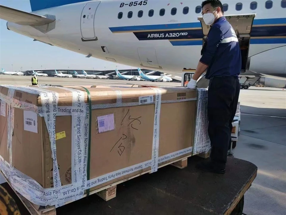 中国-英国の経済航空輸送