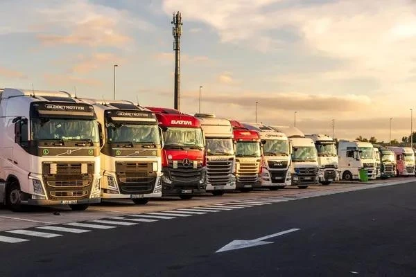 China UK Electronic Cigarette Transportation factory